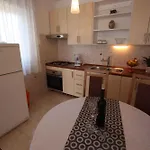 In 39046 شقة جادرانوفو