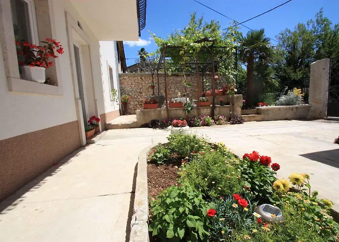 Appartement In 39046